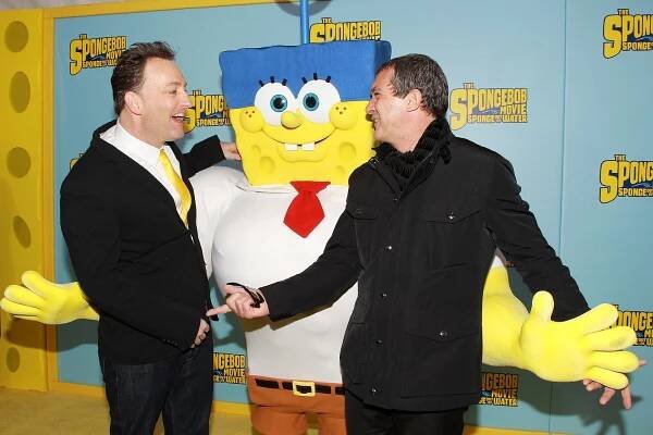 Tom Kenny, Antonio Banderas - Spongebob vo filme: Hubka na suchu - Z akcií