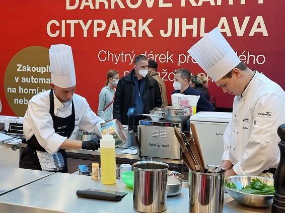 Masterchef mezi studenty i Kluci v akci. Do Remeše pojedou kuchaři z Brodu