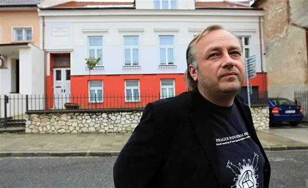 Z rodného domu mikulovského malíře zmizela jeho pamětní deska