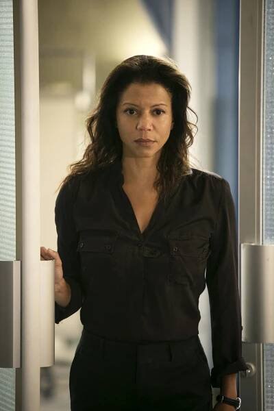 Falling Skies - On Thin Ice - Z filmu - Gloria Reuben