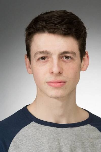 Anthony Boyle herec