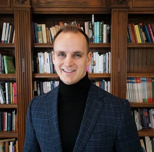 Aaron  Neil