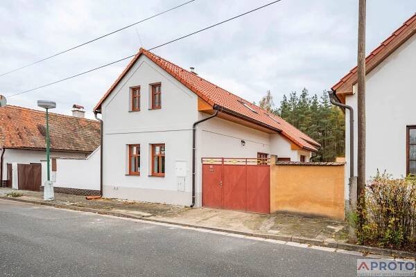 Pronájem rodinného domu 4+1, pozemek 458 m2, Lysá nad Labem - Dvorce, 28 900 Kč/měs