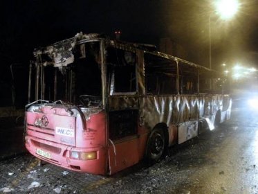 Řidiči drželi české rodiny v hořícím autobuse na cestě z Chorvatska!