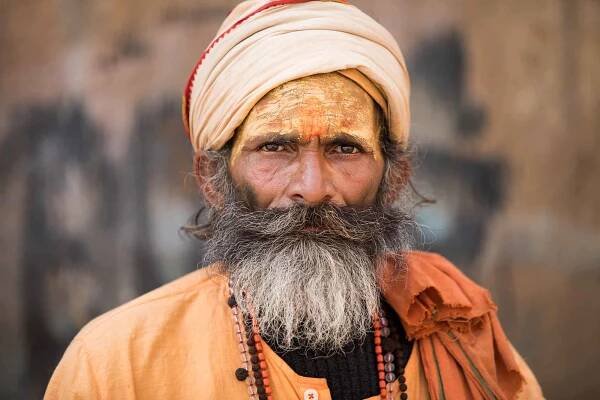 sadhu-portrait-varanasi-india-5