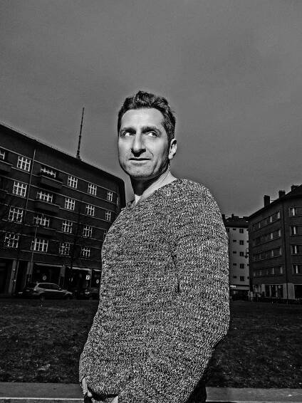 Tim Seyfi | Actor