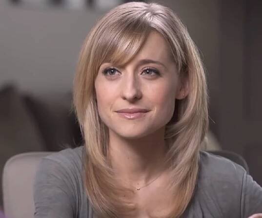 Allison Mack - Bio, Facts, Family Life of Actress