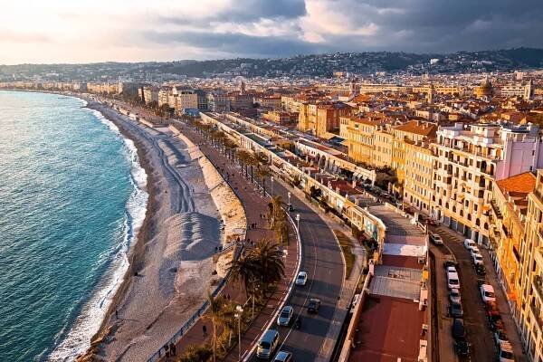 Luxury Yacht Charter Monaco | Crew & Personalised Service
