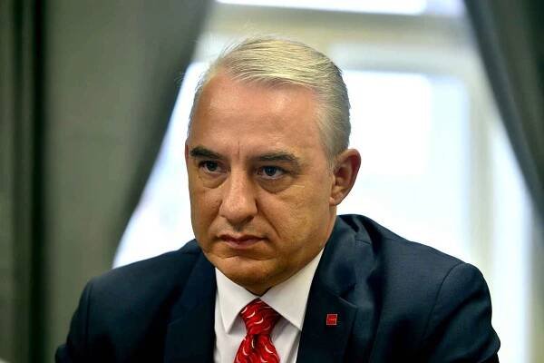 Středula bude znovu šéfem odborů. Na sněmu získal nadpoloviční většinu hlasů