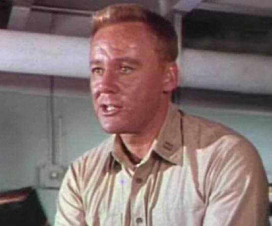 Van Johnson Biography - Facts, Childhood, Family Life & Achievements