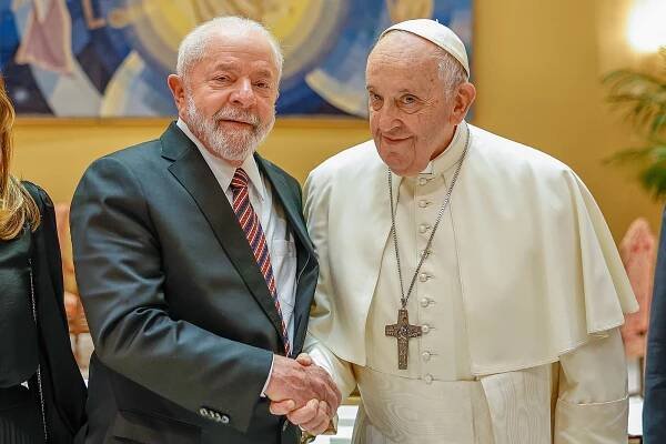 Pope Francis (right) with Brazilian President Luiz Inácio Lula da Silva in 2023