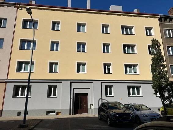Pronájem bytu 1+kk 21 m², Korunní, Ostrava, Moravskoslezský kraj