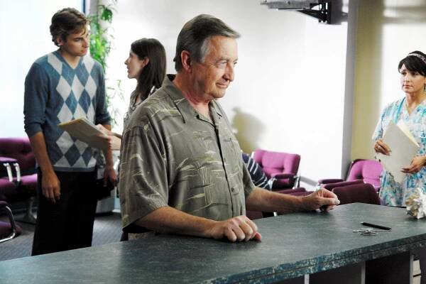 Scrubs: Doktůrci - Můj bratranec - Z filmu - Ken Jenkins