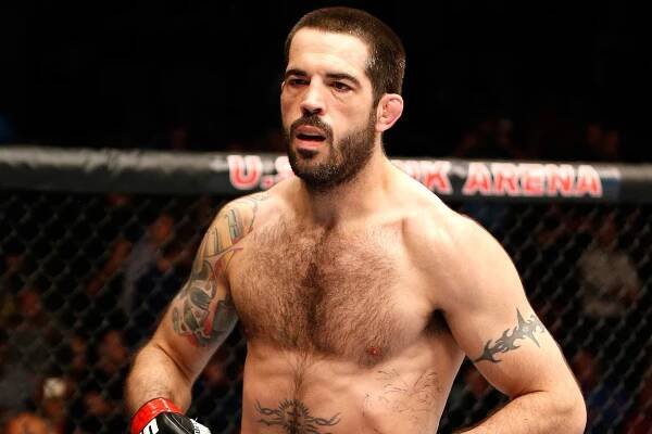 Matt Brown bol po UFC 198 údajne napadnutý bývalým trénerom