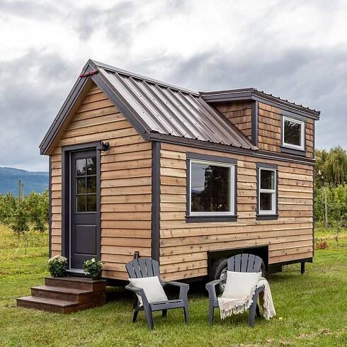 Custom 16′ Thistle Can Be Yours With These DIY Home Plans