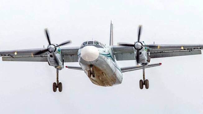 FILE PHOTO: An An-24 aircraft of Angara Airlines lands at the airport of Irkutsk, Russia April 13, 2014. REUTERS/Marina Lystseva/File Photo