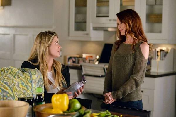 Prolhané krásky - Zakřič mi - Z filmu - Sasha Pieterse, Laura Leighton