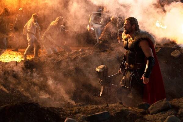 After 'Thor: Love and Thunder,' Read These 5 Comics