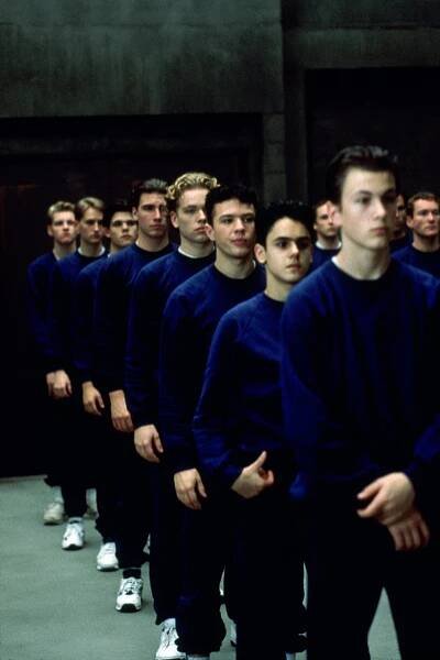 Krajní meze - Řádně a poctivě - Z filmu - Jonathan Scarfe, Ryan Phillippe