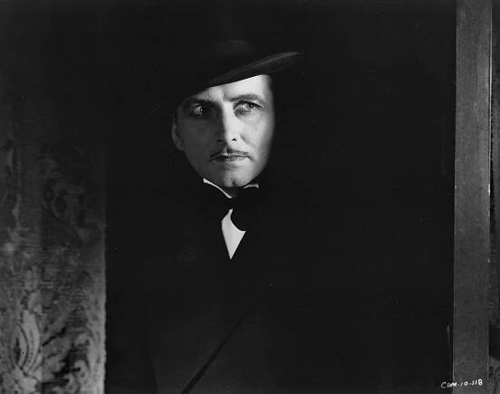 Behind That Curtain (1929)