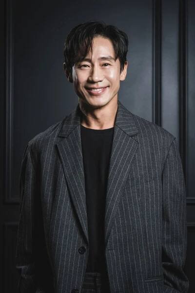 Shin Ha-Kyun-1974-p1.jpeg