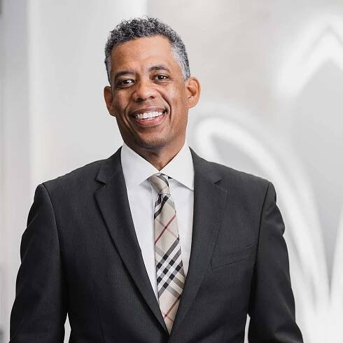 Steven Williams, MD: Byrdie Beauty & Wellness Board