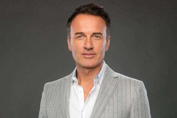Julian McMahon poses for a portrait during the NBCUniversal Press Day at The Langham Huntington, Pasadena on January 14, 2016 in Pasadena, California