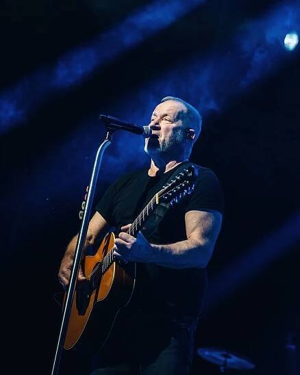 Zpěvák David Koller v pardubickém klubu Žlutý pes: Koncert plný hitů i pozitivní energie
