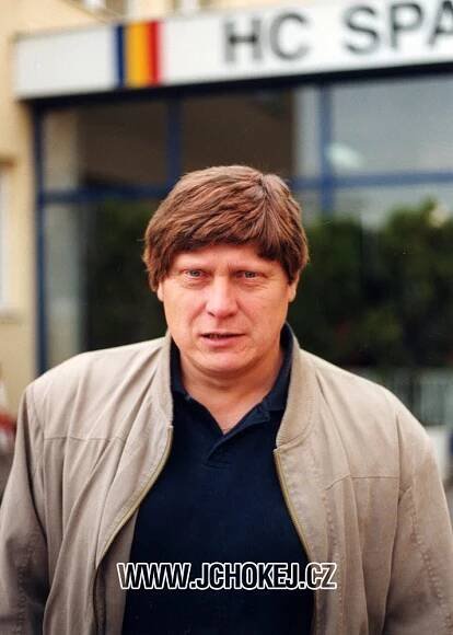 Nechci už stát na střídačce, svěřil se František Výborný. Jihočeskou štaci označil za úžasnou | Jihočeský hokej