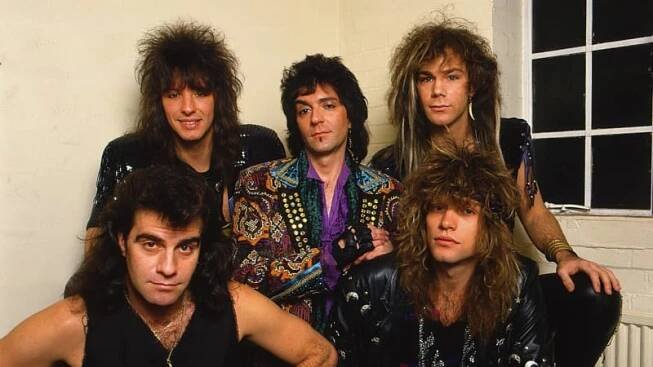 Kapela Bon Jovi v 80. letech, Alec John Such uprostřed