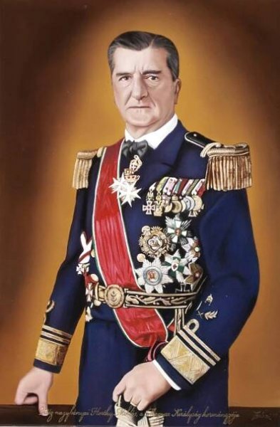 Miklós Horthy byl nucen abdikovat, aby tak zachránil život svého syna.