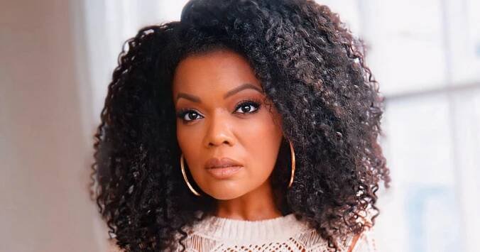 Yvette Nicole Brown Shares the Secret to Her Positivity and Joy