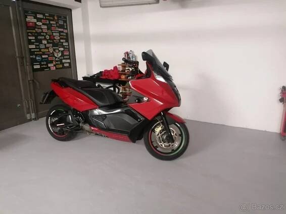 Gilera GP800 - Most