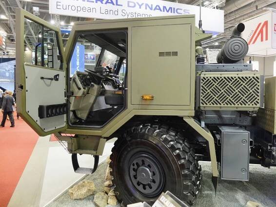 BM-21 MT 4x4 (7)