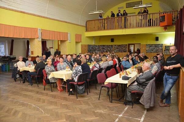 Setkání seniorů 25.11.2022 - Oficiální stránky městys Rokytnice nad Rokytnou