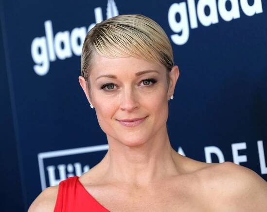Teri Polo in Bikini - Celebs in Bikinis
