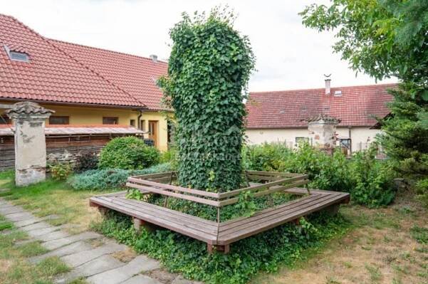 Rozmanitá nemovitost vhodná k dobudování v centru Bechyně. | Reality.iDNES.cz 