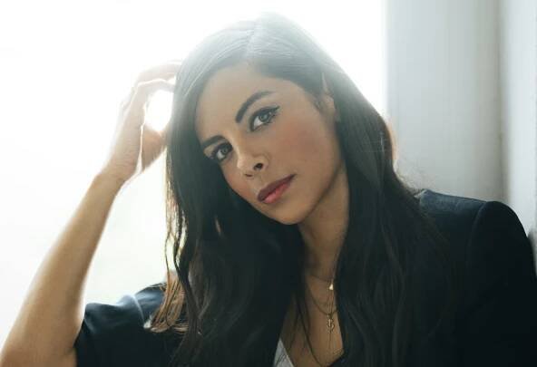 Collien Monica Fernandes