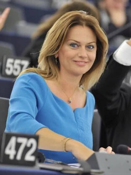 Europoslankyně Monika Beňová se stane maminkou v 52 letech: “Tohle je můj život, nečekám, že by ho někdo žil za mě” - Zivot