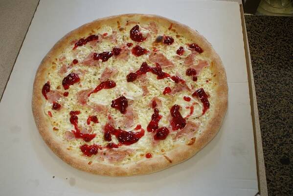Ortica pizza Brno - pizza v Brně