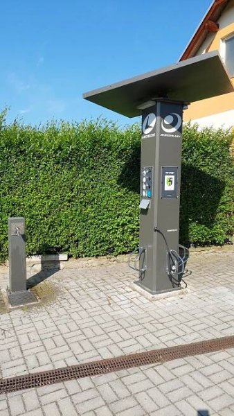 Nabíjecí stanice pro elektrokola Buš foto 2