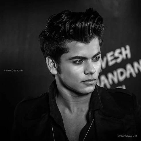 Siddharth Nigam BW Wallpaper