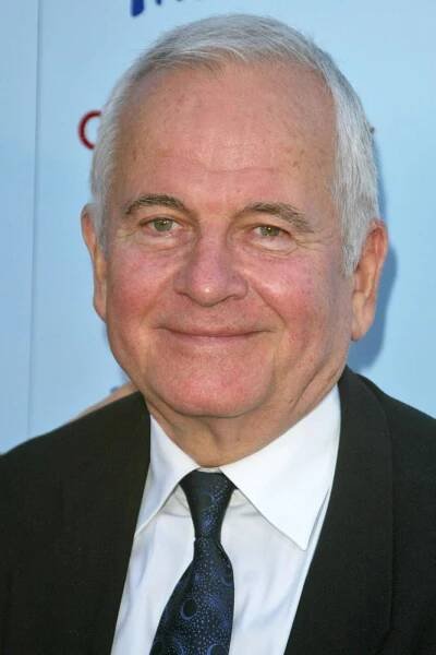 Ian Holm