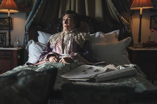 Stream It Or Skip It: 'Agatha Christie's Towards Zero' On BritBox, About A Love Triangle, A Murder, And A Burned-Out Detective In A British Seaside Town