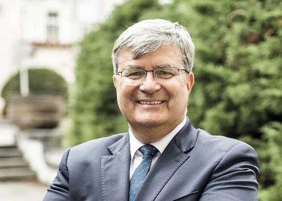 Miroslav Jansta převzal od prezidenta státní vyznamenání