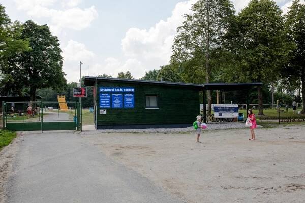 OTEVÍRACÍ DOBA | KOUPALIŠTĚ A SPORTOVNÍ AREÁL KOLINEC