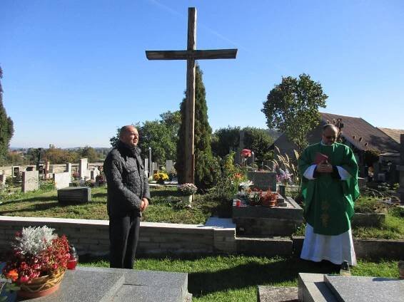Svěcení kříže - Oficiální stránky obce Bohutín