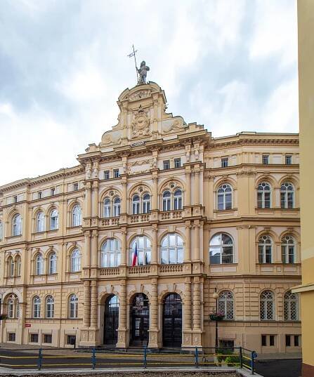 Soubor:Teplice nová radnice 2.jpg – Wikipedie