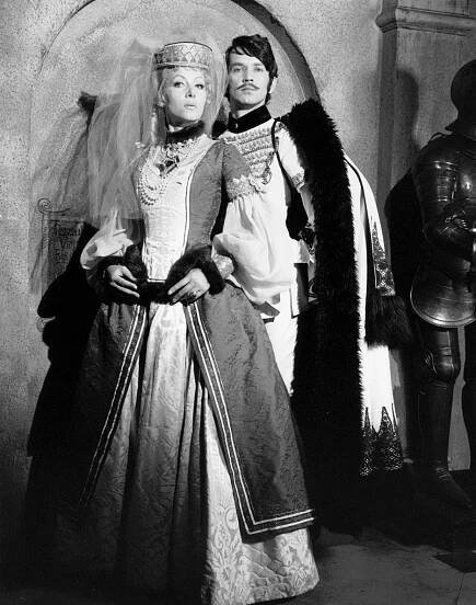 Ingrid Pitt, Sandor Elès - Countess Dracula - Z filmu