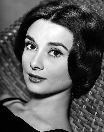 Štíhlá jako Audrey Hepburn: Zkuste její salát Caprese za 10 minut - Matky v nesnázích